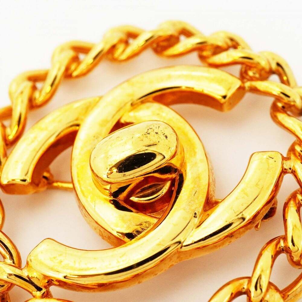 CHANEL Authentic Gold Logo Brooch - Picture 7 of 7